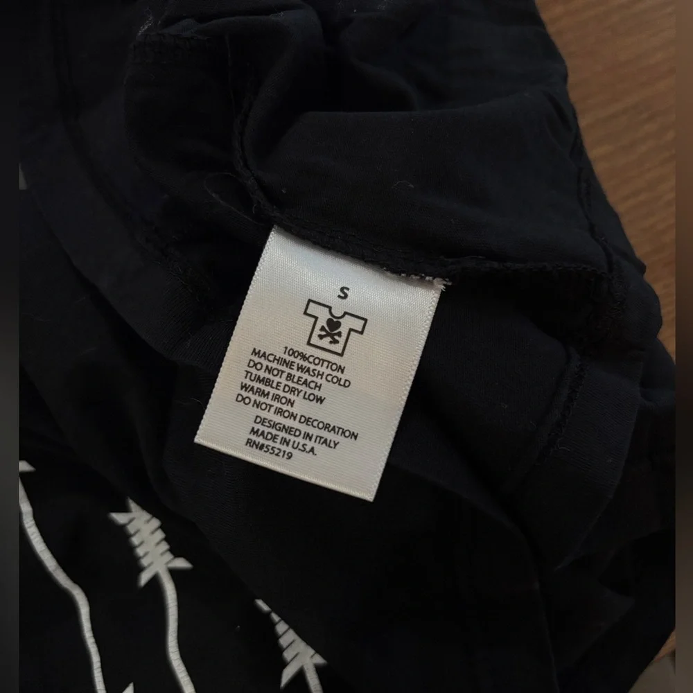 Tokidoki Skull vintage rare tshirt - Picture 2 of 2